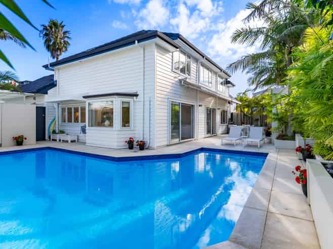 10 Nihill Crescent, Mission Bay