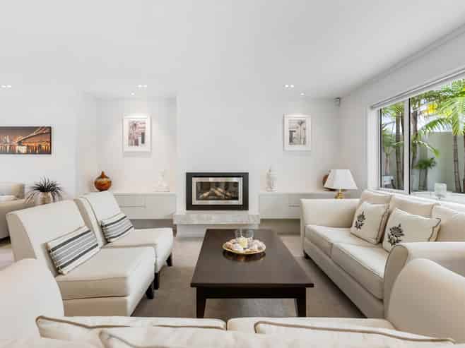 10 Nihill Crescent, Mission Bay