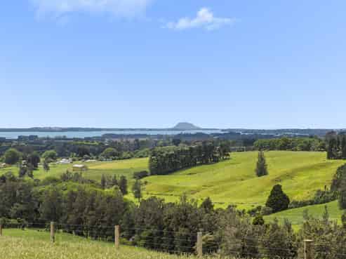 273F Lund Road, Katikati