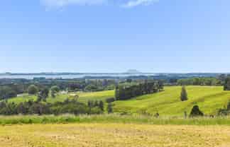 273F Lund Road, Katikati