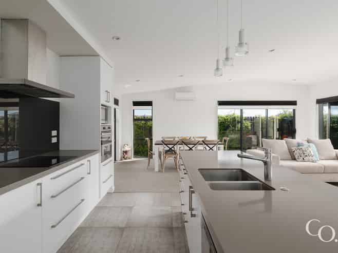 2 Te Hare Piahana Way, Papamoa