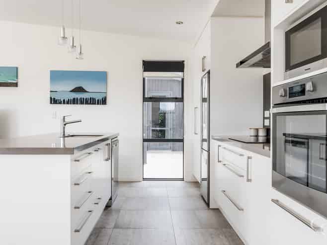 2 Te Hare Piahana Way, Papamoa