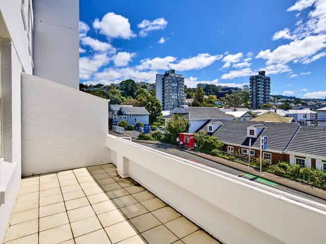 8/3 Aro Street, Aro Valley