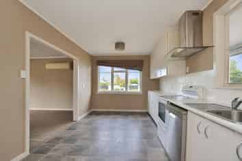 111 Creek Road, Allenton