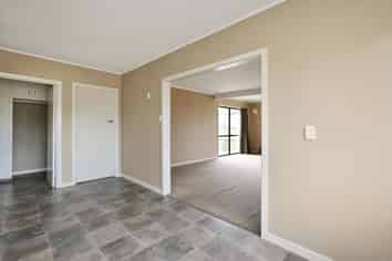 111 Creek Road, Allenton