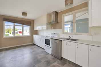 111 Creek Road, Allenton