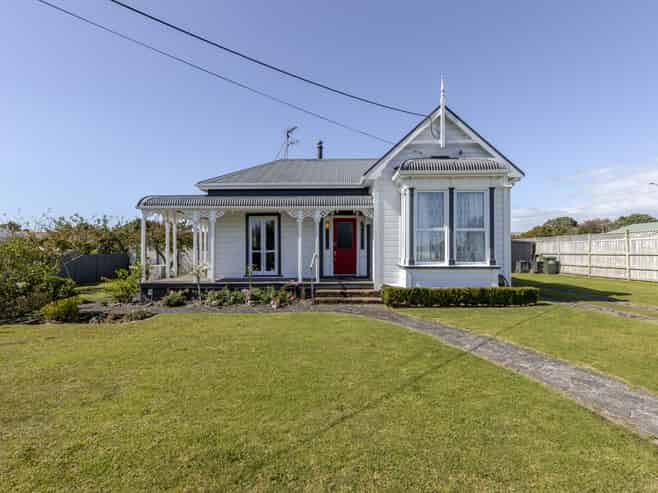 14 Mouatt Street, Waitara