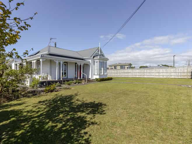 14 Mouatt Street, Waitara