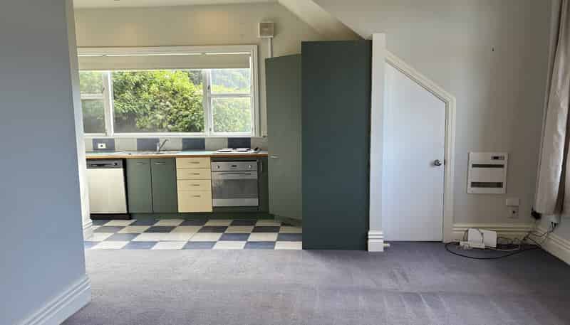 2/12 Hinau Road , Hataitai