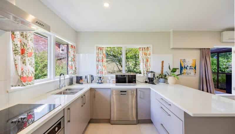 1&2/5 Keldale Place, Forrest Hill