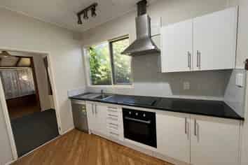  3 Damian Way, Weymouth