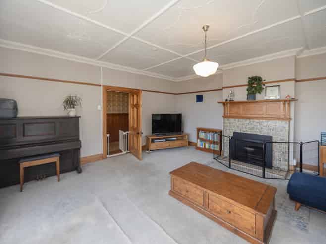 76 Wharfe Street, Oamaru