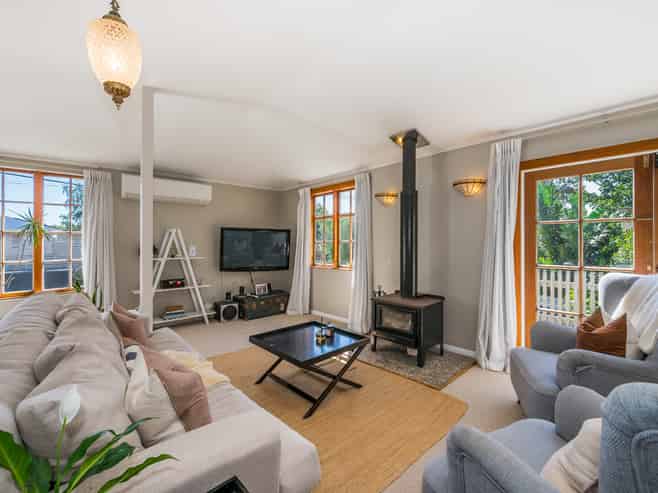 99a Ruapehu Street, Paraparaumu