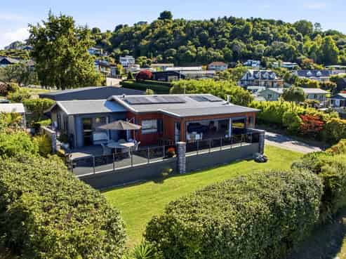 2 Scenic Heights, Acacia Bay