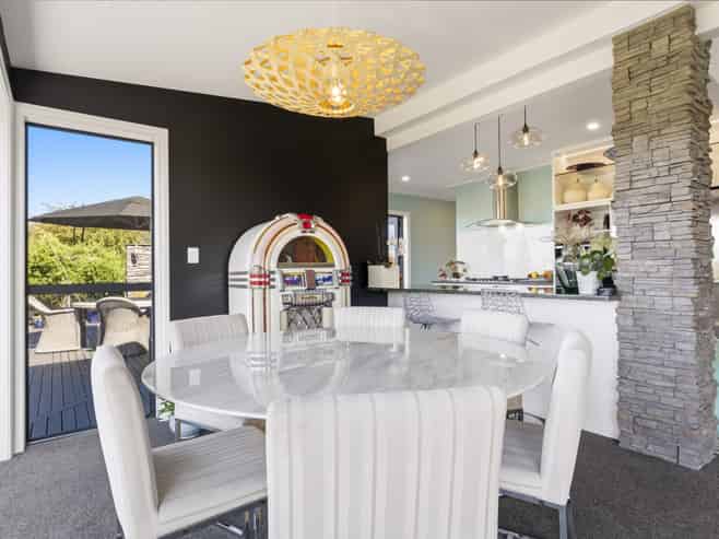 2 Scenic Heights, Acacia Bay