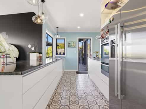 2 Scenic Heights, Acacia Bay