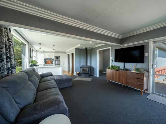 17 Findlay Road, Orawia