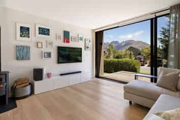 a/27 Falconer Rise, Jacks Point