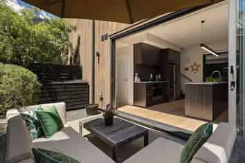 a/27 Falconer Rise, Jacks Point