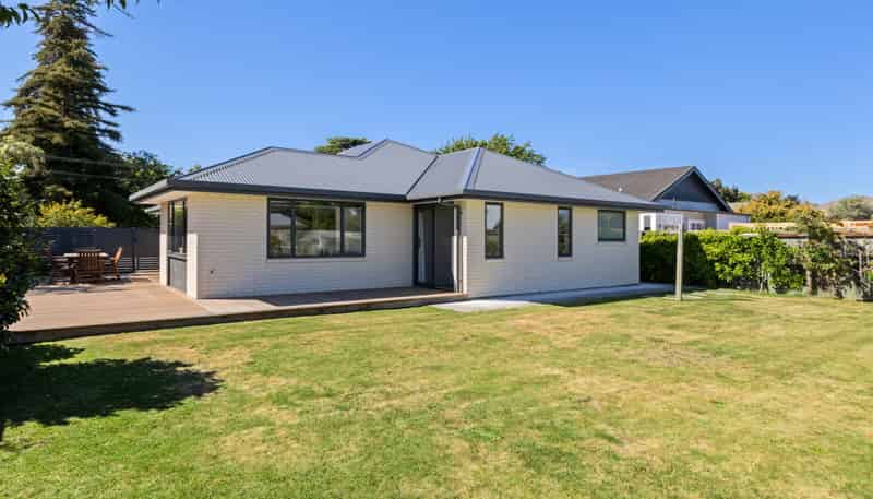 14 Eltham Road, Blenheim