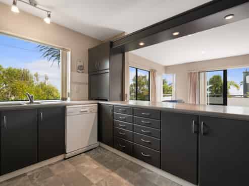 212 The Booms Avenue, Thames