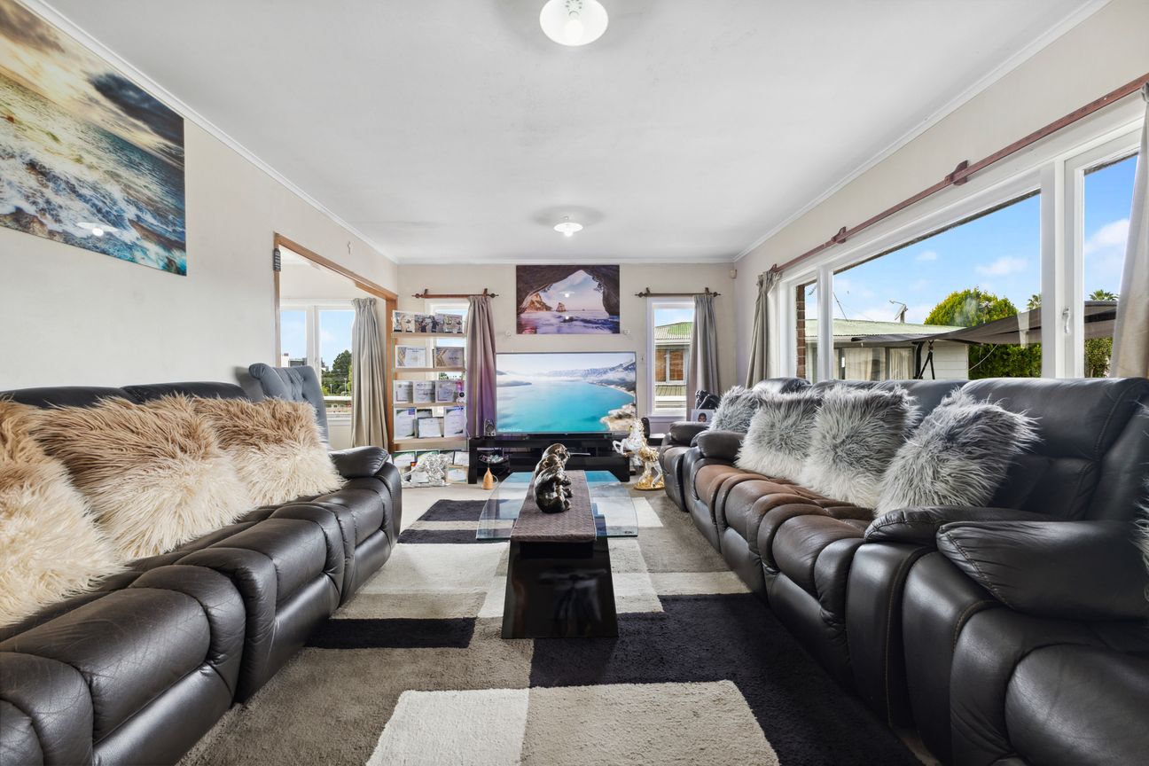 Future Gains Start Here 961sqm in Māngere - View 4