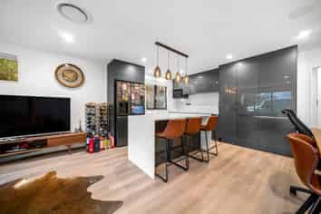 25F Oteha Valley Road, Northcross