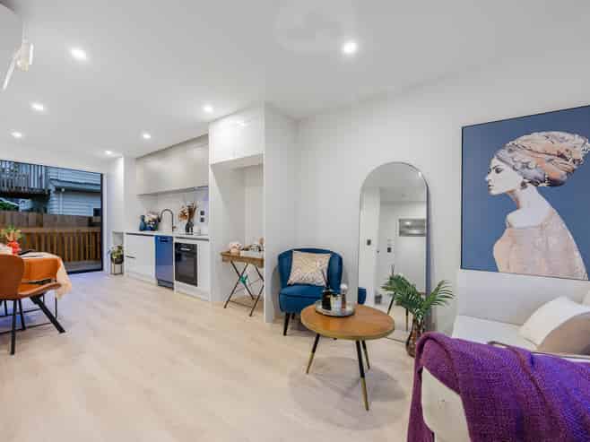 25F Oteha Valley Road, Northcross