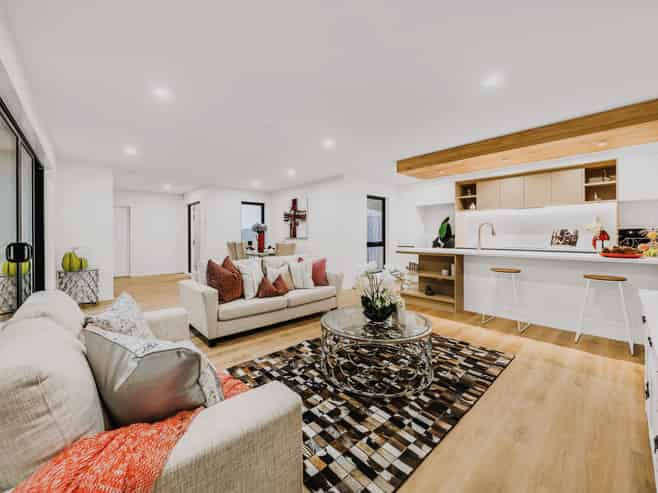 5E Crystal Avenue, Glendene