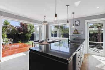 95 Sullivan Avenue, Woolston