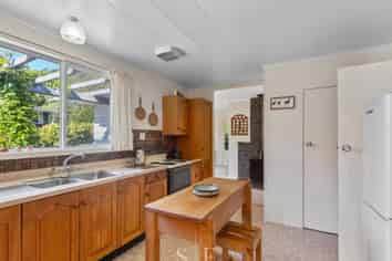 53 Seddon Street, WAIKANAE