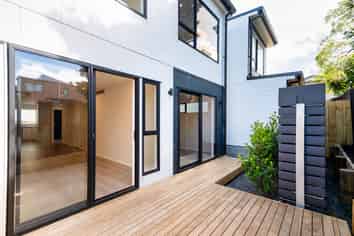 21C&D Crosby Road, West Harbour