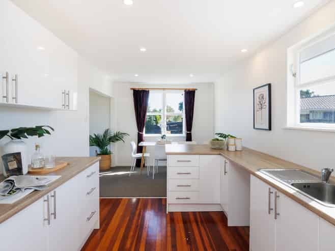 20 Pinedale Parade, Milson