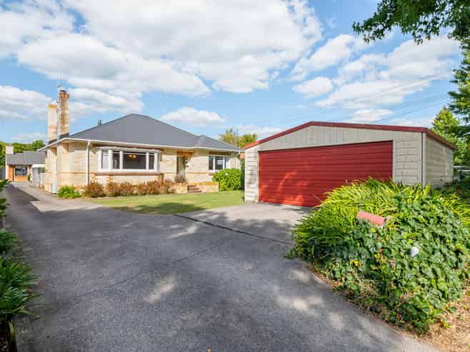 64 Galloway Street, Hamilton East