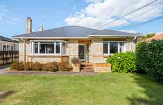 64 Galloway Street, Hamilton East