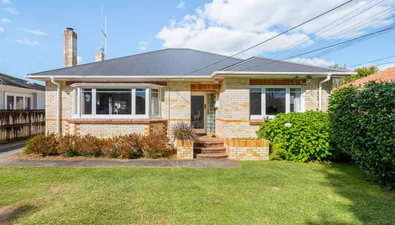 64 Galloway Street, Hamilton East