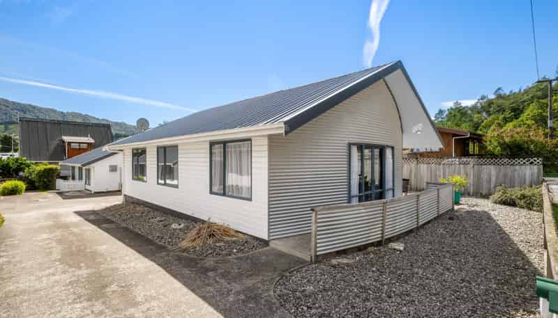 3b Heather Place, Picton