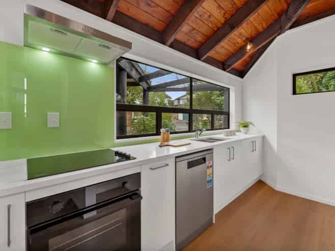 64A Mirrabooka Avenue, Botany Downs