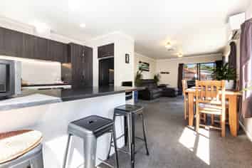 10B Mersey Street, Island Bay