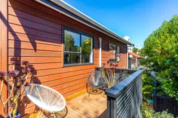 10B Mersey Street, Island Bay