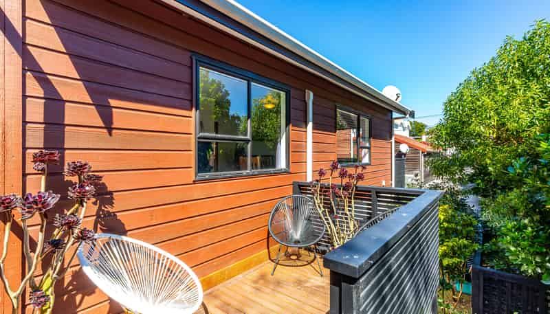 10B Mersey Street, Island Bay