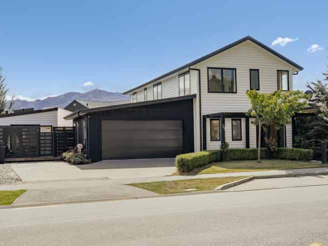 59 Risinghurst Terrace, Lower Shotover