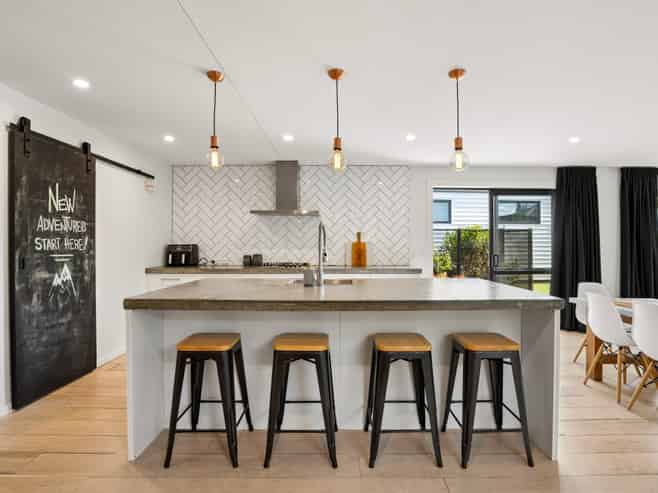 59 Risinghurst Terrace, Lower Shotover