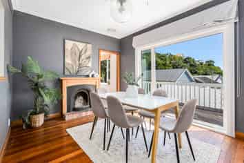 112 Eden Street, Island Bay