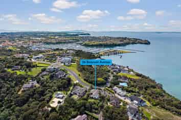 36 Beauvoir Avenue, Matakatia