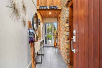 38 Station Road, Hapuku