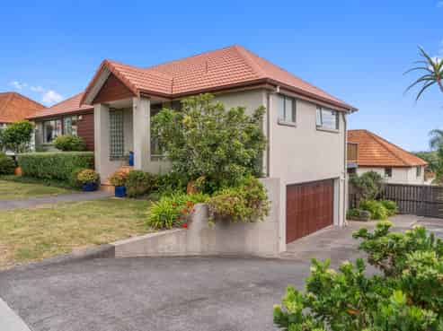 16 Voyager Drive, Gulf Harbour