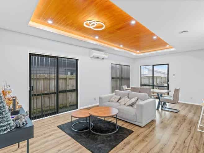 55 Clarks Beach Road, Clarks Beach