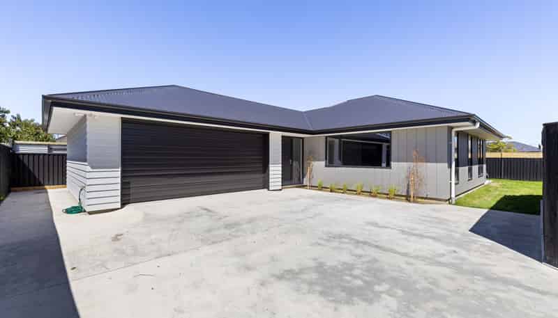 33 Tyne Street, Roslyn