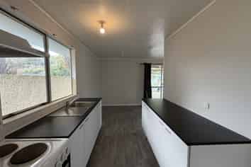 52b George Street, Hikurangi